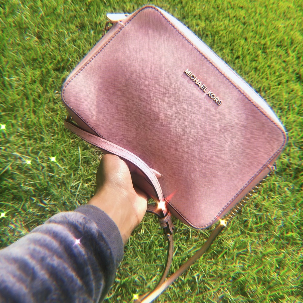 Nᴜᴅᴇ Michael Kors cross body purse for sale !シ - Picture 1 of 1